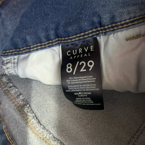 Curve Appeal High-Rise Cropped Jeans – Women’s Size 8/29 - Picture 4 of 4